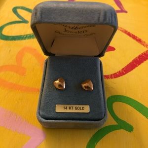 14k heart earrings
